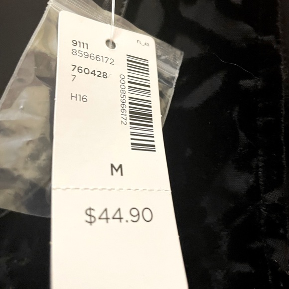 Reitman’s Medium crushed velvet front high-low tank top - Picture 6 of 6